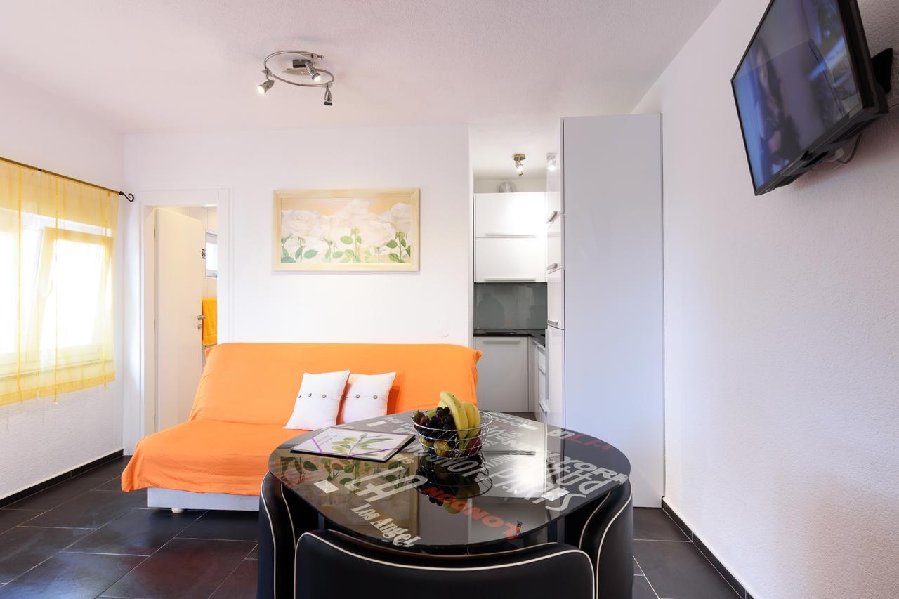 Studio Apartment Maslina Gornji Karin Extérieur photo
